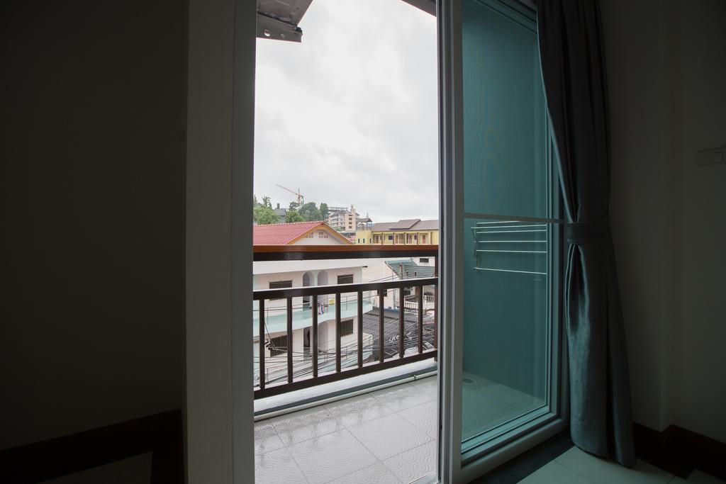 Patong Chusri Hotel חדר תמונה