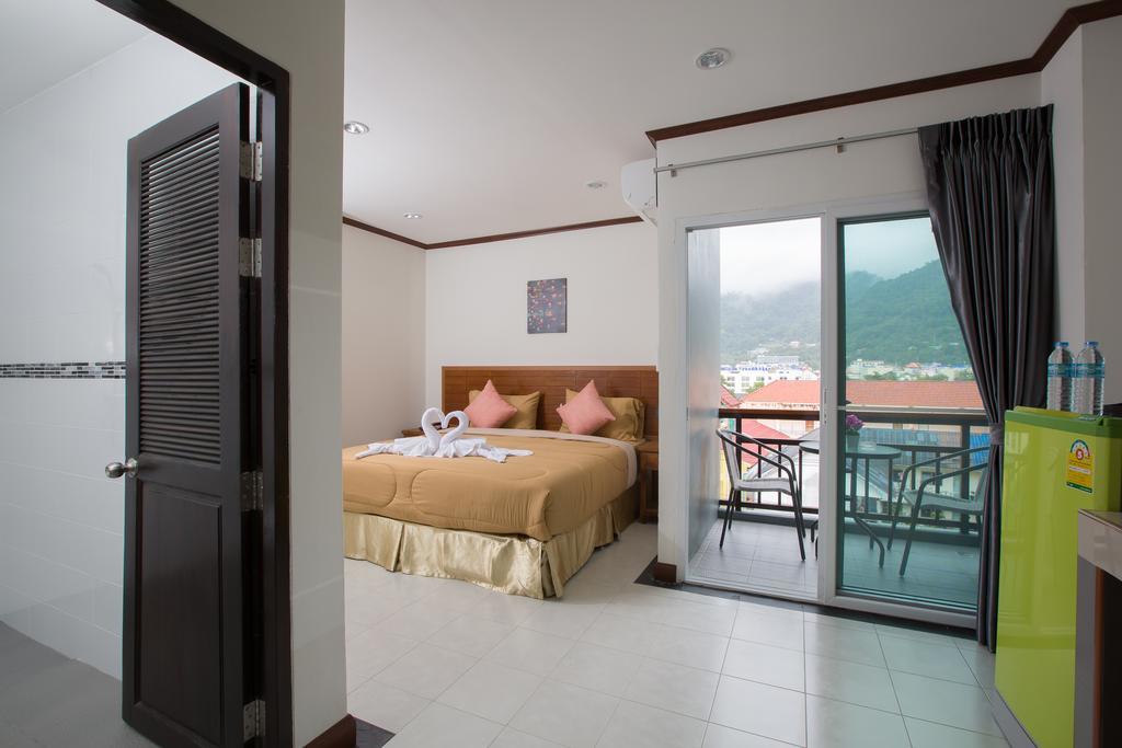 Patong Chusri Hotel חדר תמונה