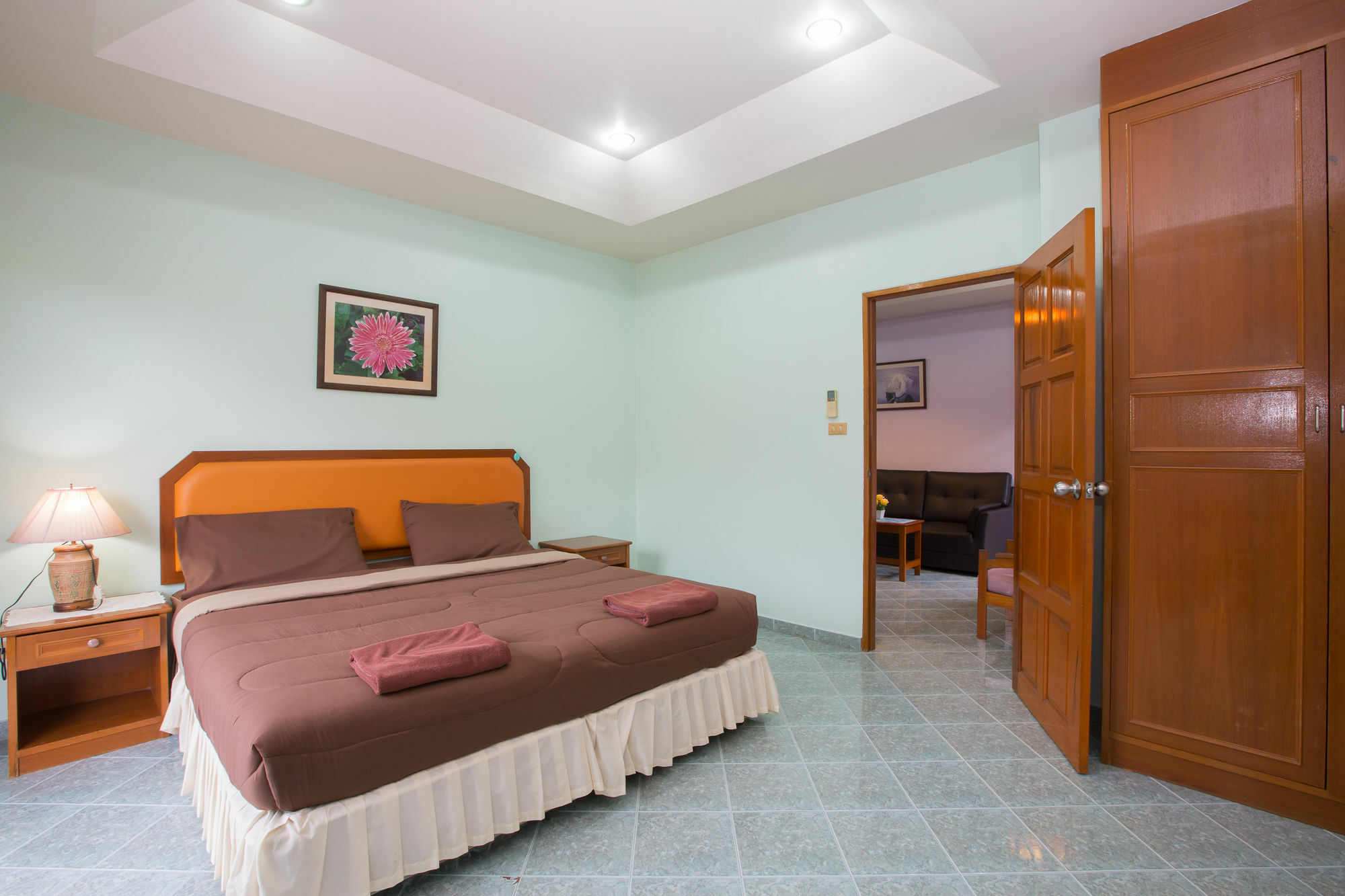 Patong Chusri Hotel מראה חיצוני תמונה