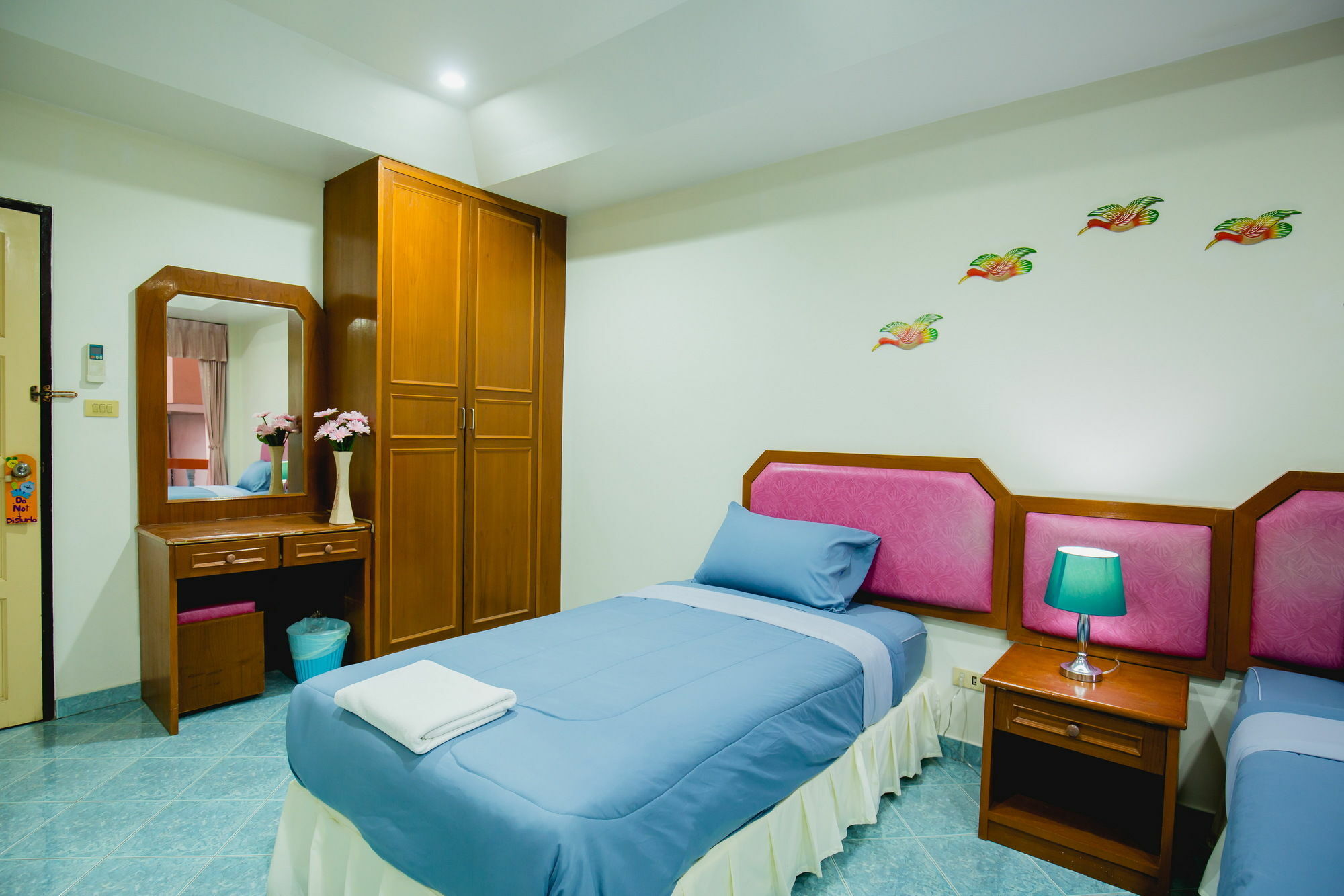Patong Chusri Hotel מראה חיצוני תמונה