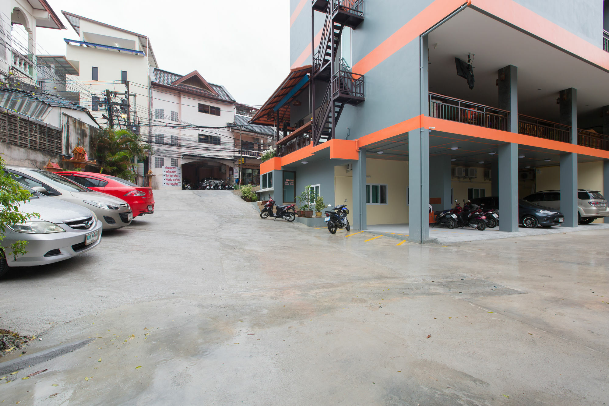 Patong Chusri Hotel מראה חיצוני תמונה