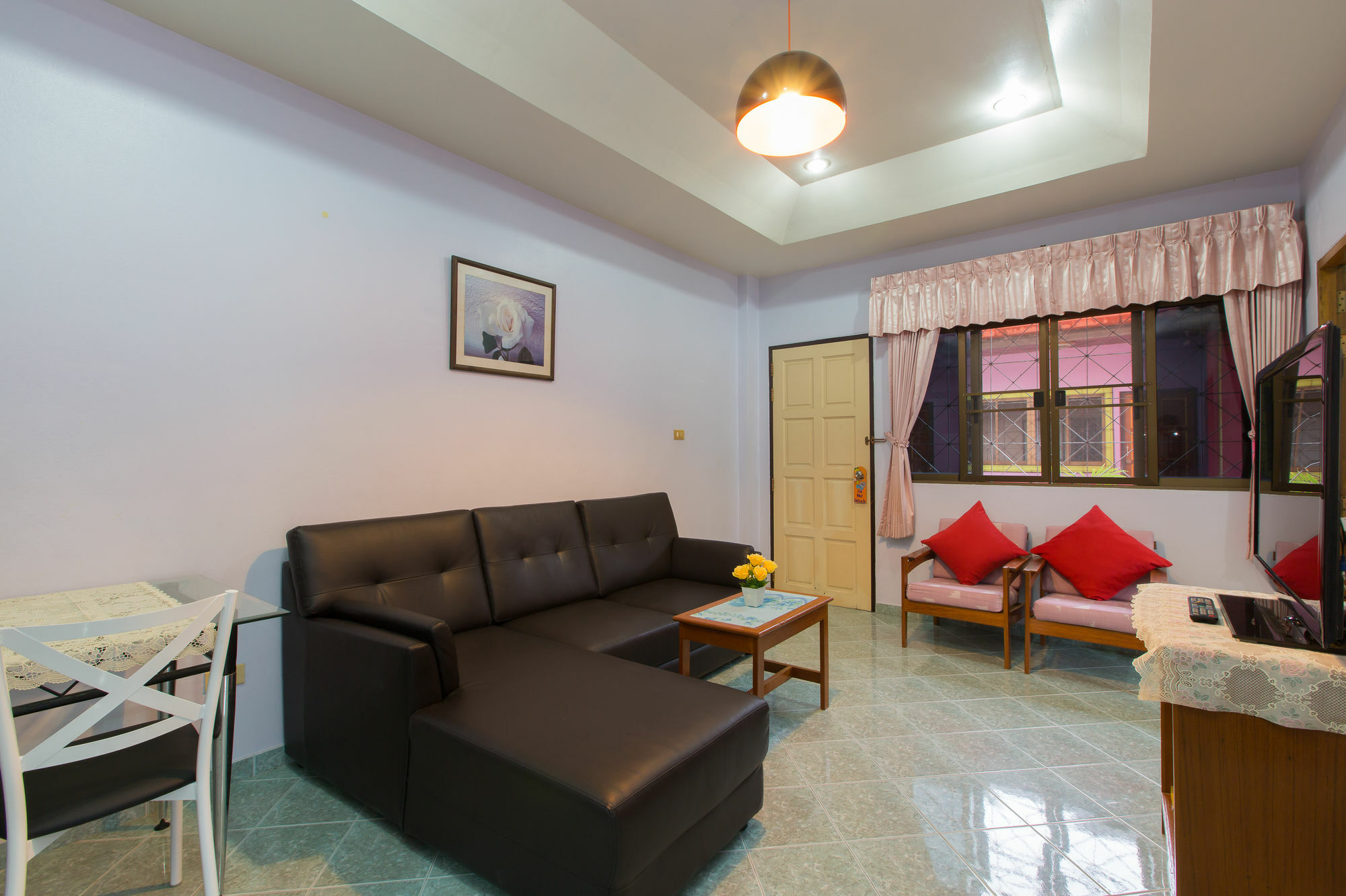 Patong Chusri Hotel מראה חיצוני תמונה